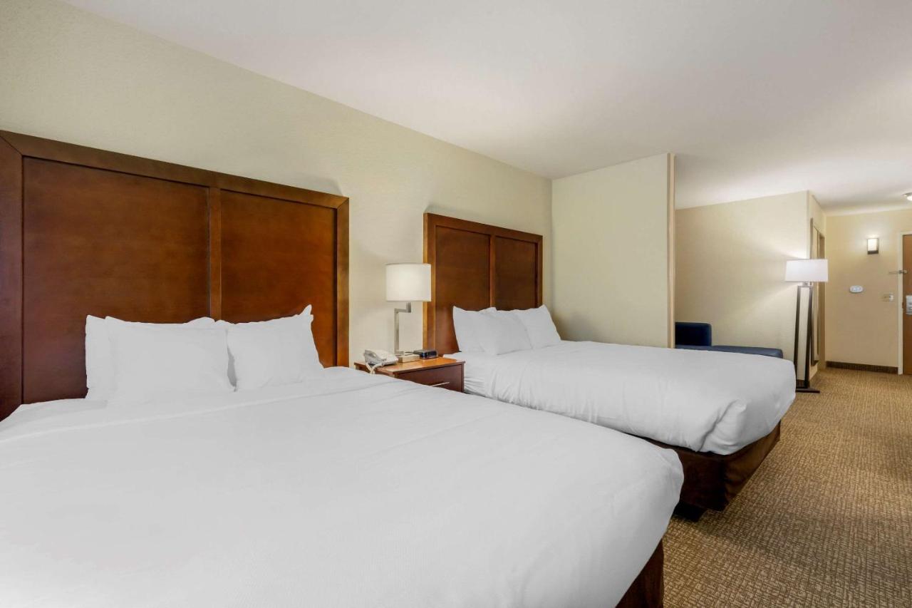 Comfort Suites Johnson Creek Conference Center Luaran gambar