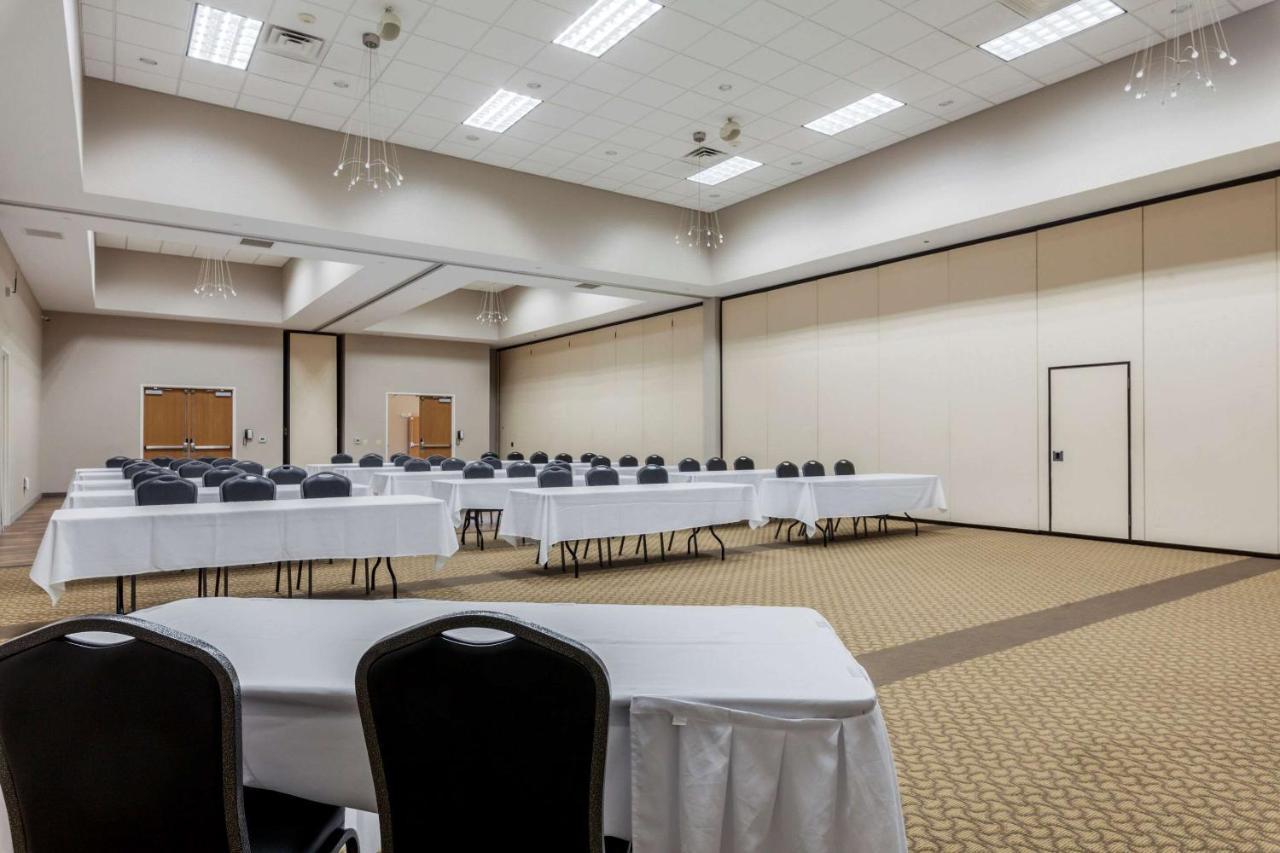 Comfort Suites Johnson Creek Conference Center Luaran gambar