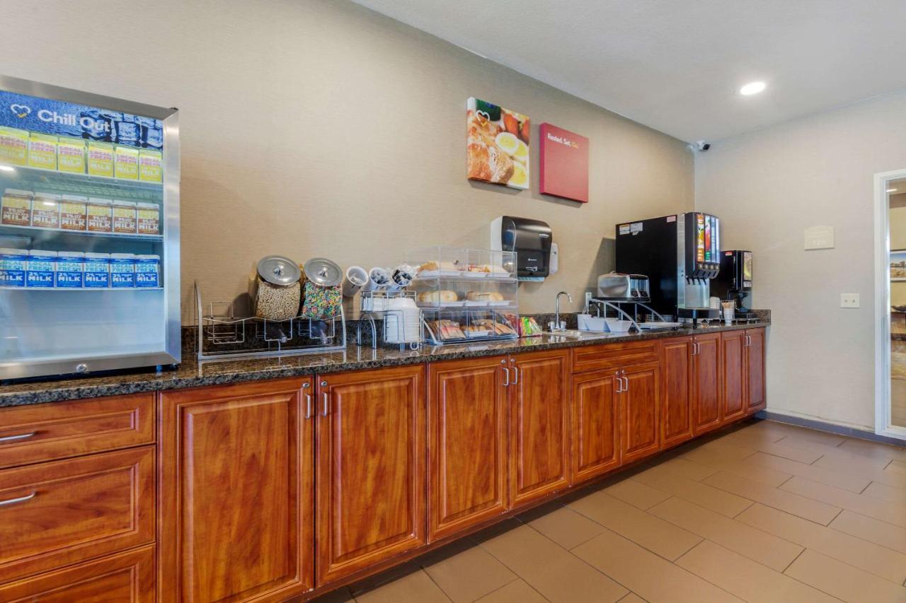 Comfort Suites Johnson Creek Conference Center Luaran gambar