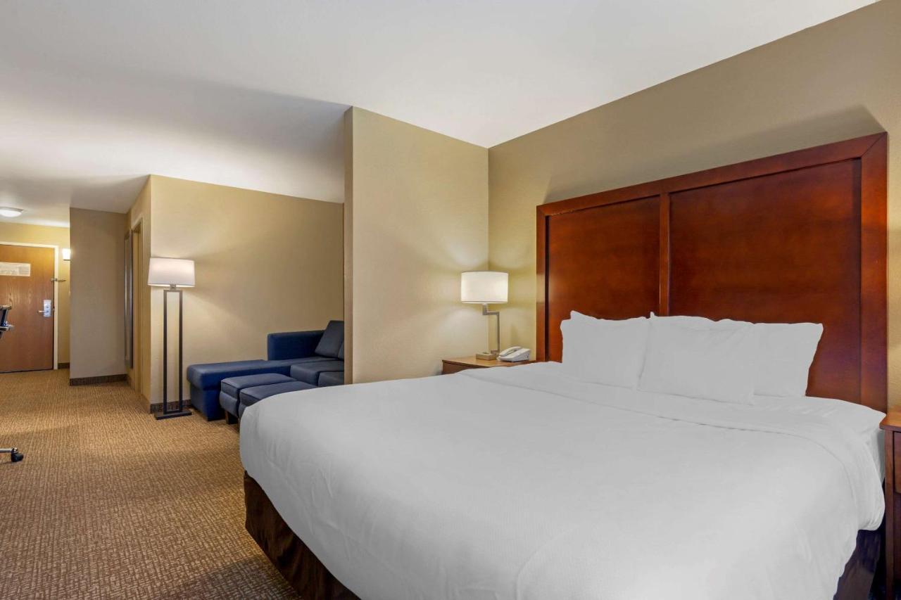 Comfort Suites Johnson Creek Conference Center Luaran gambar