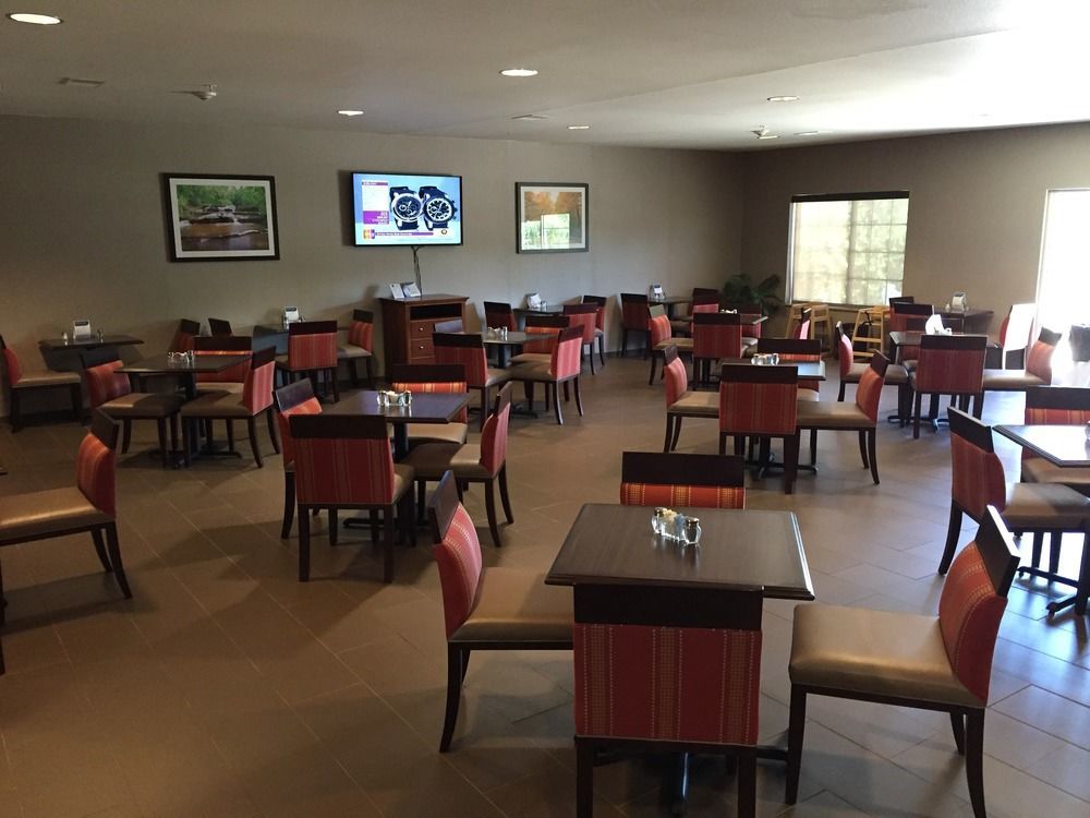 Comfort Suites Johnson Creek Conference Center Luaran gambar